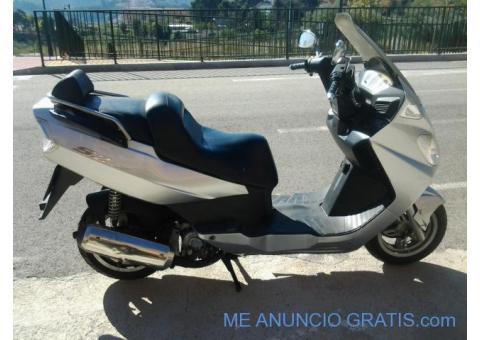 Vendo Escuter Daelim 250cc