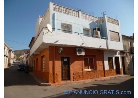 SE VENDE BAR CAFETERIA CON VIVIENDA ENCIMA EN ABANILLA